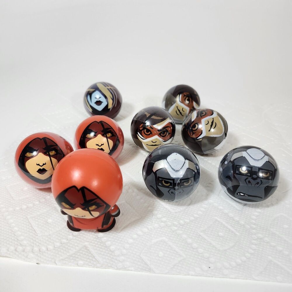 Tomy Capsule Ball Set of 9 Overwatch Warcraft Diablo Blizzard Blizzcon Exclusive